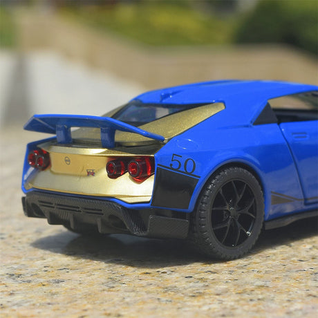 Nissan 2018 GT-R50 von Italdesign Blue 1:32 – Druckguss-Display-Modell Druckguss