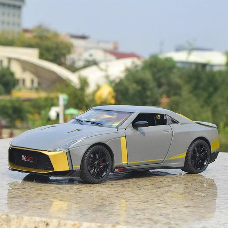Nissan 2018 GT-R50 van Italdesign grijs 1:24 – diecast displaymodel