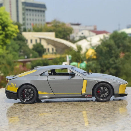 Nissan 2018 GT-R50 van Italdesign grijs 1:24 – diecast displaymodel