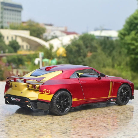 Nissan 2018 GT-R50 van Italdesign rood 1:24 – diecast displaymodel