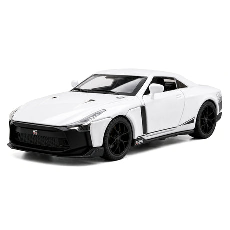 Nissan 2018 GT-R50 von Italdesign White 1:32 – Druckguss-Display-Modell in Druckguss
