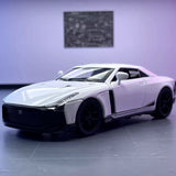 Nissan 2018 GT-R50 från Italdesign vit 1:32 – pressgjuten visningsmodell