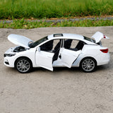 Nissan 2020 Sylphy White 1:32 – Druckguss-Display-Modell in Druckguss