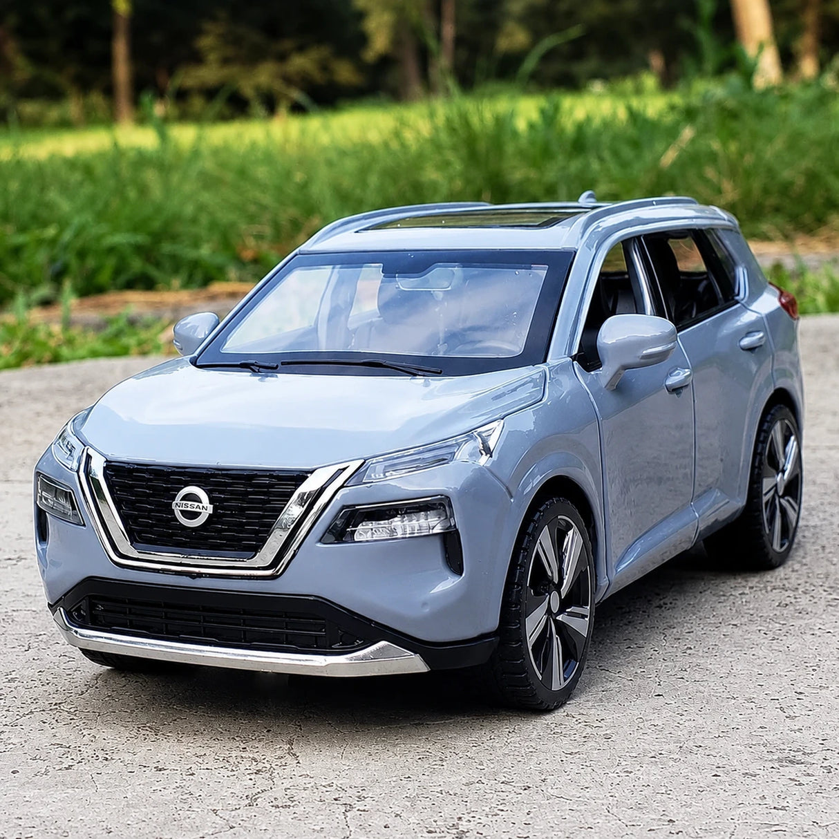 Nissan 2021 X-Trail Gray 1:32 – Druckguss-Display-Modell in Druckguss