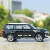 Nissan 2022 Patrol Y62 Black 1:32 – Druckguss-Display-Modell in Druckguss