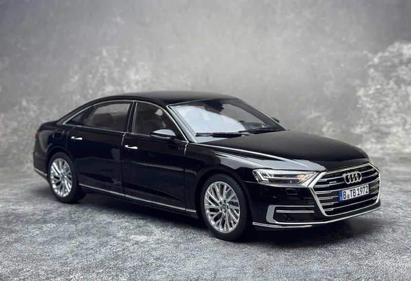 [Norev] 1:18 Audi 2018 A8L W12 Black Model Car Die-Cast