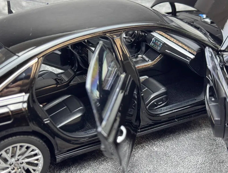 [Norev] 1:18 Audi 2018 A8L W12 Black Model Car Die-Cast