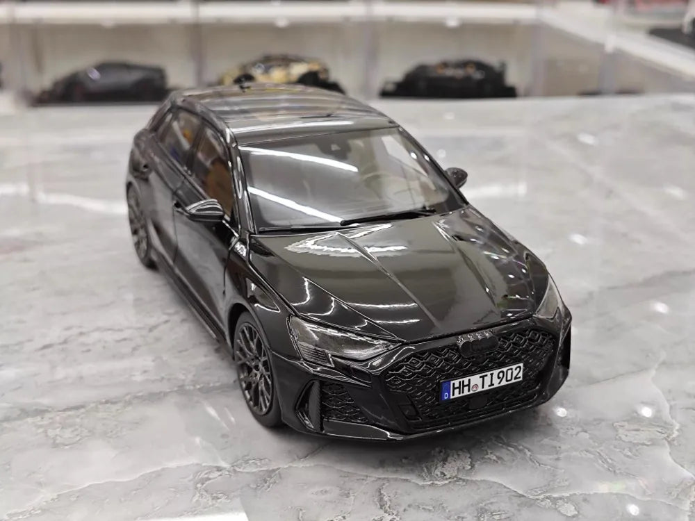 [Norev] 1:18 Audi 2021 RS3 nero modellino di auto Die-Cast
