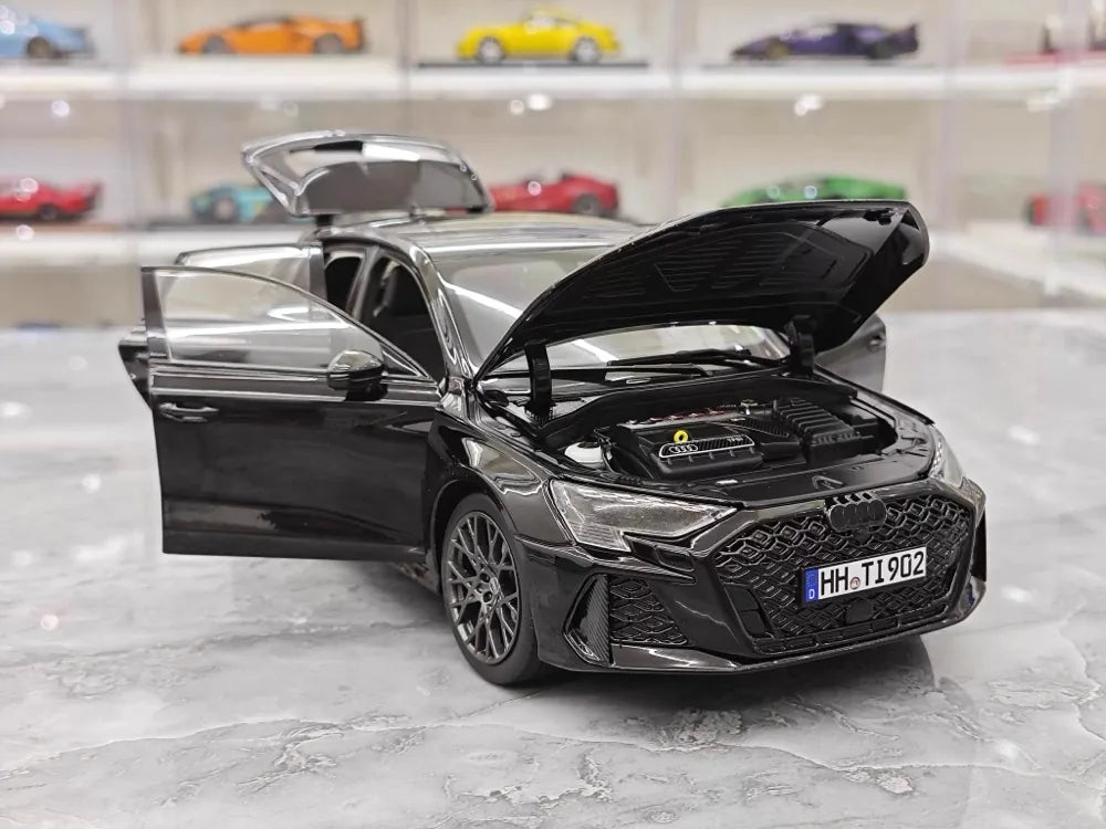 [Norev] 1:18 Audi 2021 RS3 Black Model Car Die-Cast
