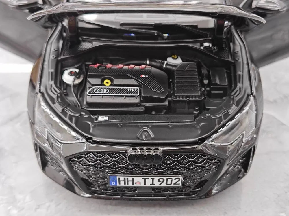 [Norev] 1:18 Audi 2021 RS3 nero modellino di auto Die-Cast