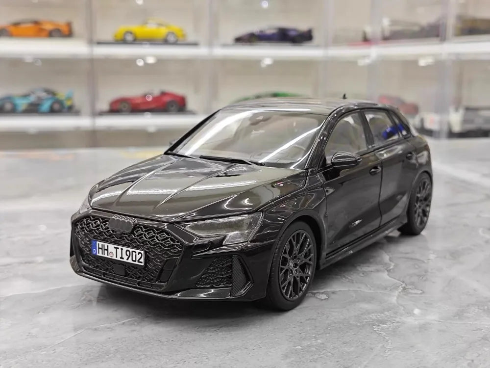 [Norev] 1:18 Audi 2021 RS3 Black Model Car Die-Cast