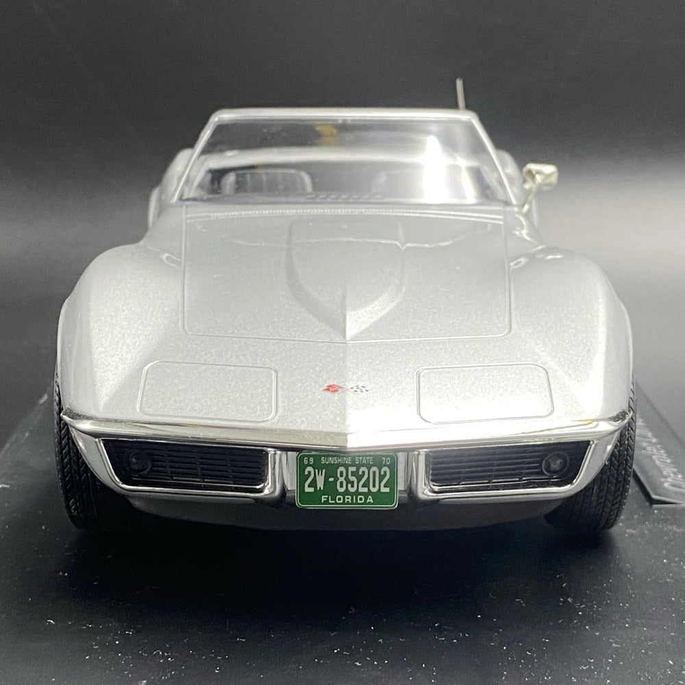 [Norev] 1:18 Chevrolet 1969 Corvette C3 Convertible シルバー モデルカー レジン