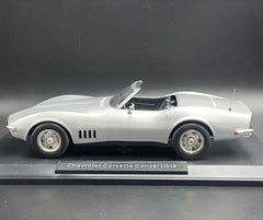 [Norev] 1:18 Chevrolet 1969 Corvette C3 Convertible シルバー モデルカー レジン