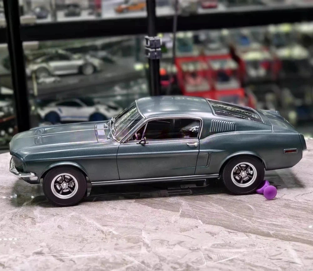 [Norev] 1:18 Ford 1968 Mustang Fastback Blue Model Car Die-Cast