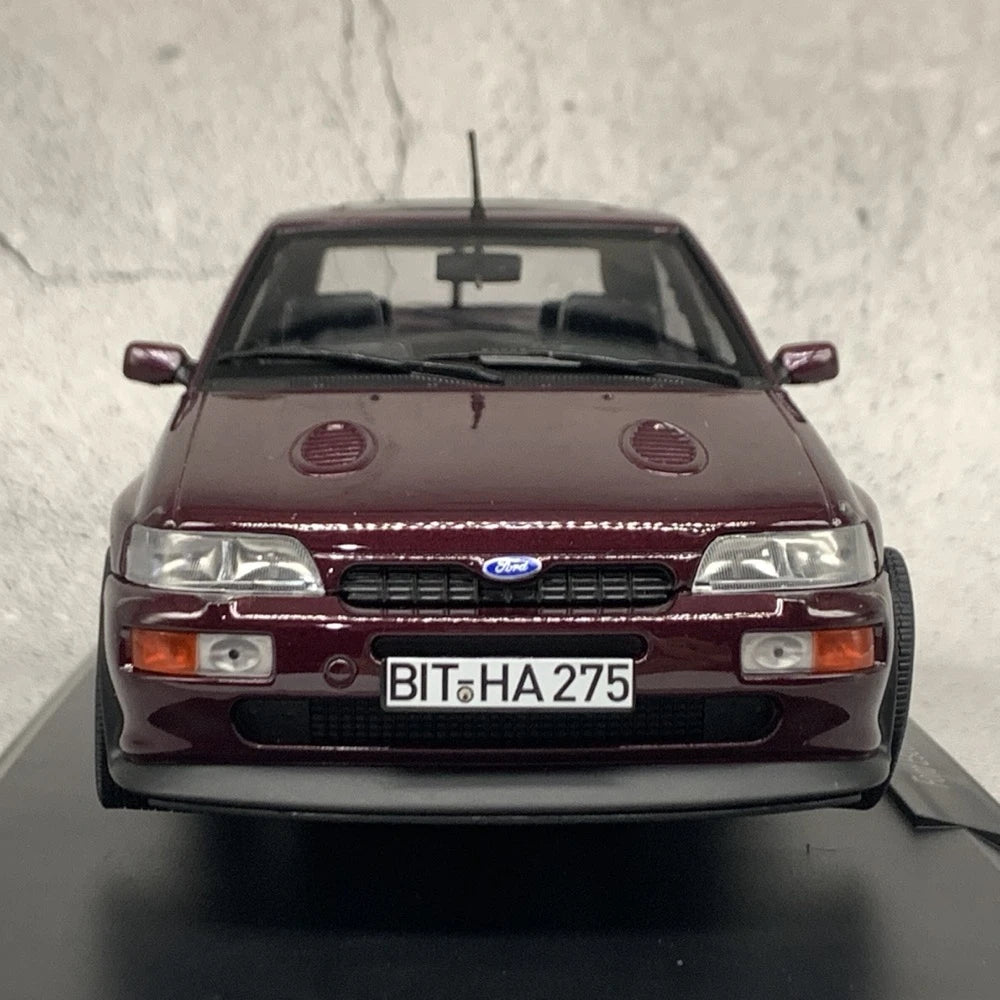 [Norev] 1:18 Ford 1992 Escort Cosworth Wine modellino di auto resina