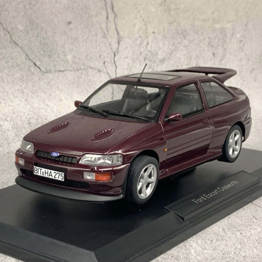 [Norev] 1:18 Ford 1992 Escort Cosworth Wine modellino di auto resina