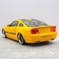 [Norev] 1:18 Ford 2006 Mustang CESAM Parotech giallo modellino di auto resina