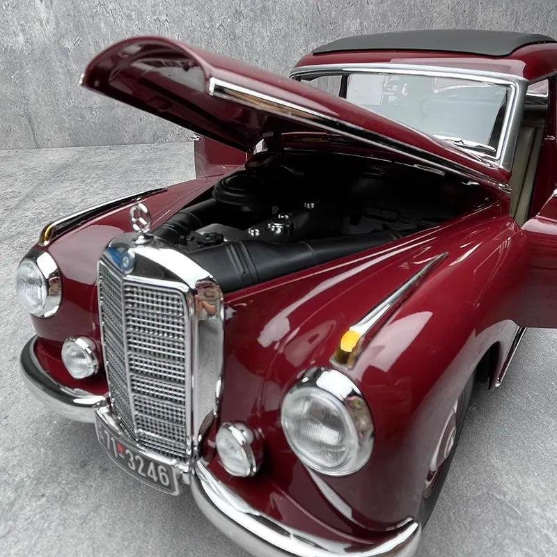 [Norev] 1:18 Mercedes-Benz 1951 300S W186 Red Model Car Die-Cast