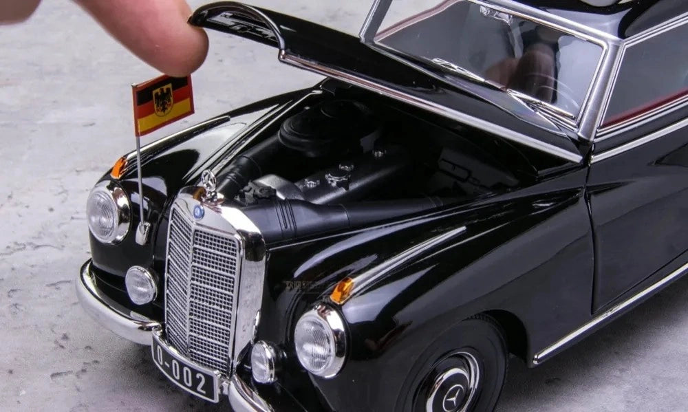 [Norev] 1:18 Mercedes-Benz 1951 300S W186 Black Model Car Die-Cast