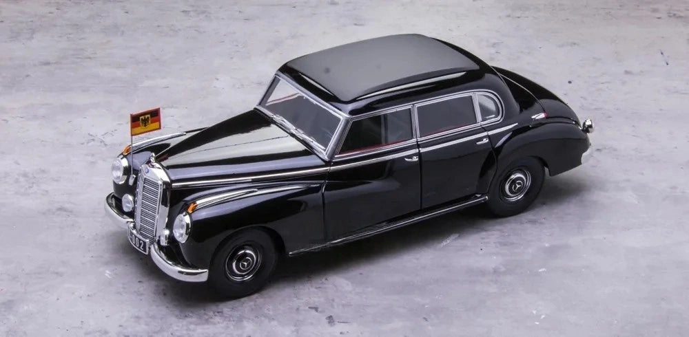 [Norev] 1:18 Mercedes-Benz 1951 300S W186 Black Model Car Die-Cast