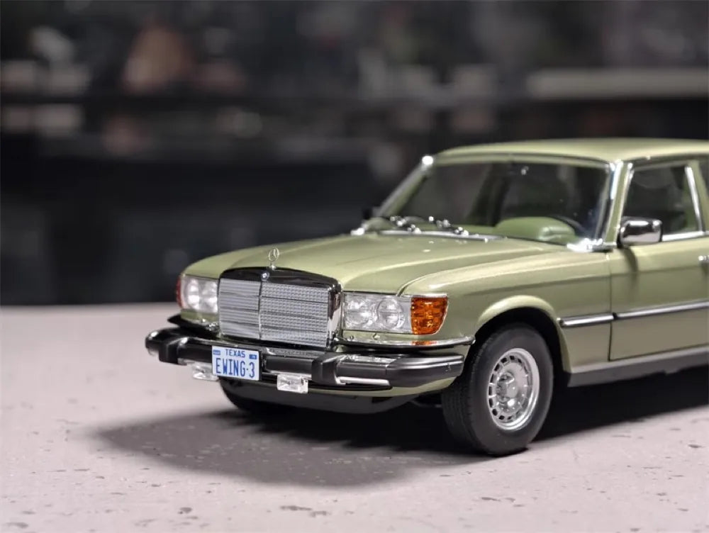 [Norev] 1:18 Mercedes-Benz 1975 450 SEL Green Model Car Die-Cast