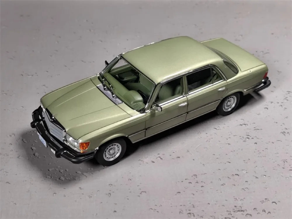[Norev] 1:18 Mercedes-Benz 1975 450 SEL Green Model Car Die-Cast
