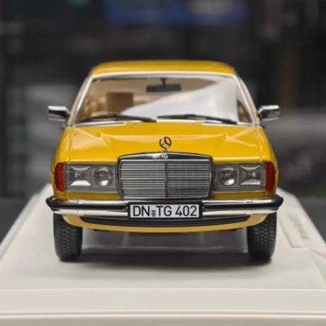[Norev] 1:18 Mercedes-Benz 1980 280CE Yellow Model Car Die-Cast