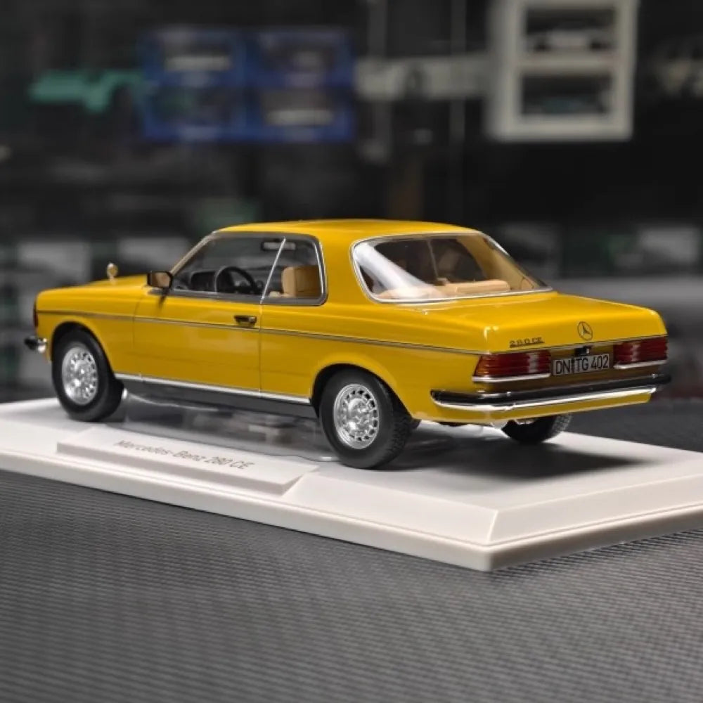 [Norev] 1:18 Mercedes-Benz 1980 280CE イエロー モデルカー Die-Cast