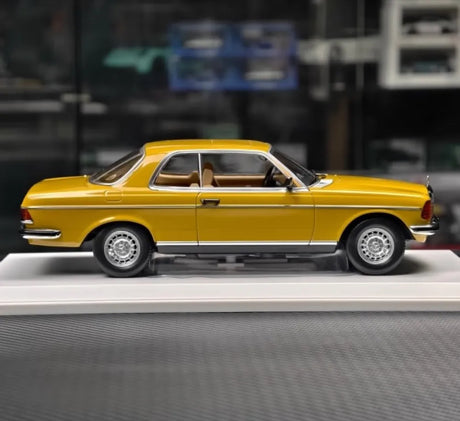 [Norev] 1:18 Mercedes-Benz 1980 280CE Yellow Model Car Die-Cast