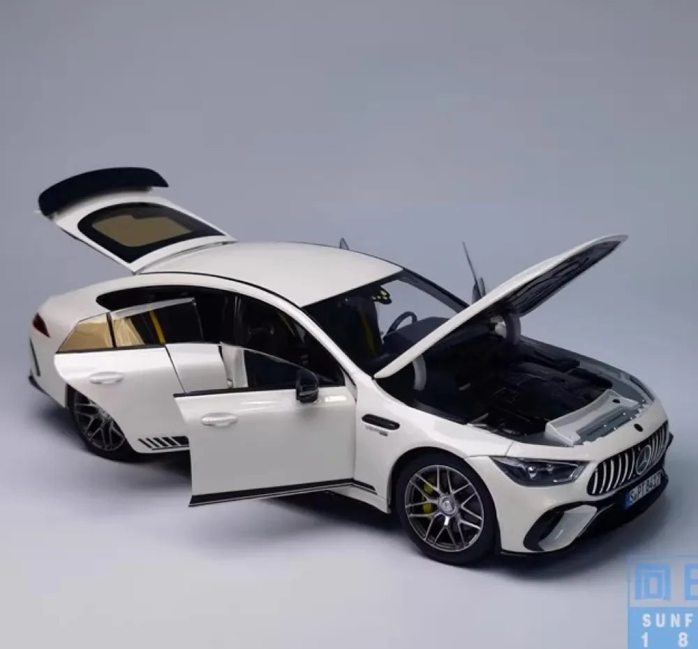 [Norev] 1:18 Mercedes-Benz 2021 AMG GT63 S 4Matic White Model Car Die-Cast