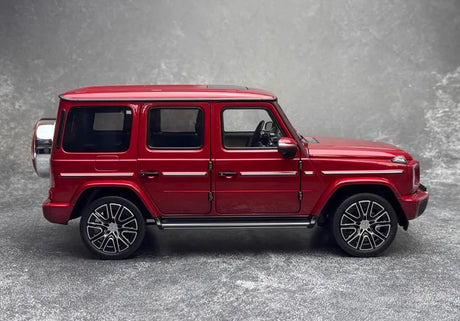 [Norev] 1:18 Mercedes-Benz 2024 G500 G-Class N465 rood modelauto Die-Cast