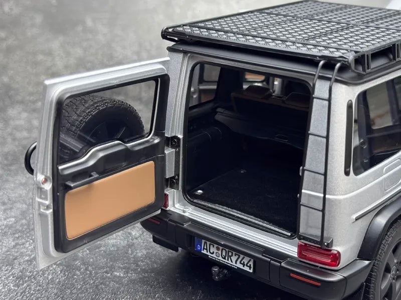[Norev] 1:18 Mercedes-Benz 2024 G500 G-Class N465 Silver Model Car Die-Cast