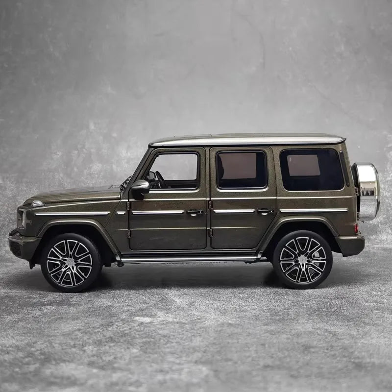 [Norev] 1:18 Mercedes-Benz 2024 G500 G-Class N465 Green Model Car Die-Cast