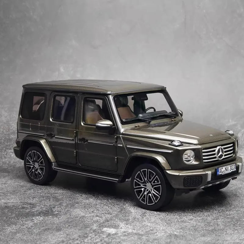 [Norev] 1:18 Mercedes-Benz 2024 G500 G-Class N465 Green Model Car Die-Cast