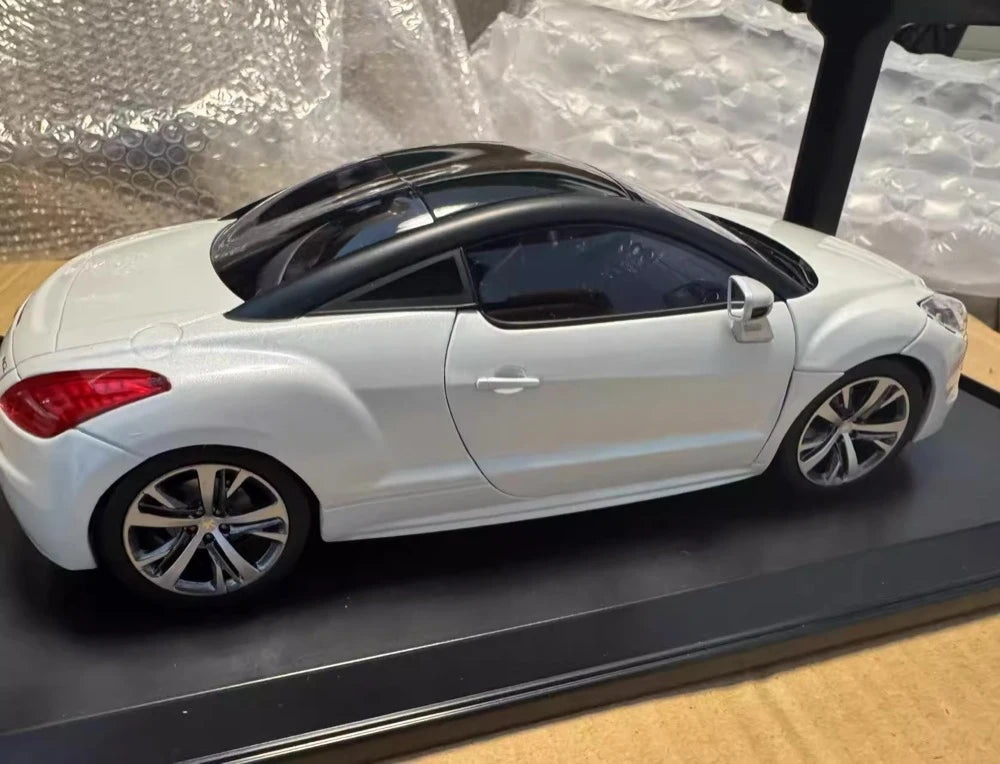 [Norev] 1:18 Peugeot 2010 RCZ White Model Car Die-Cast