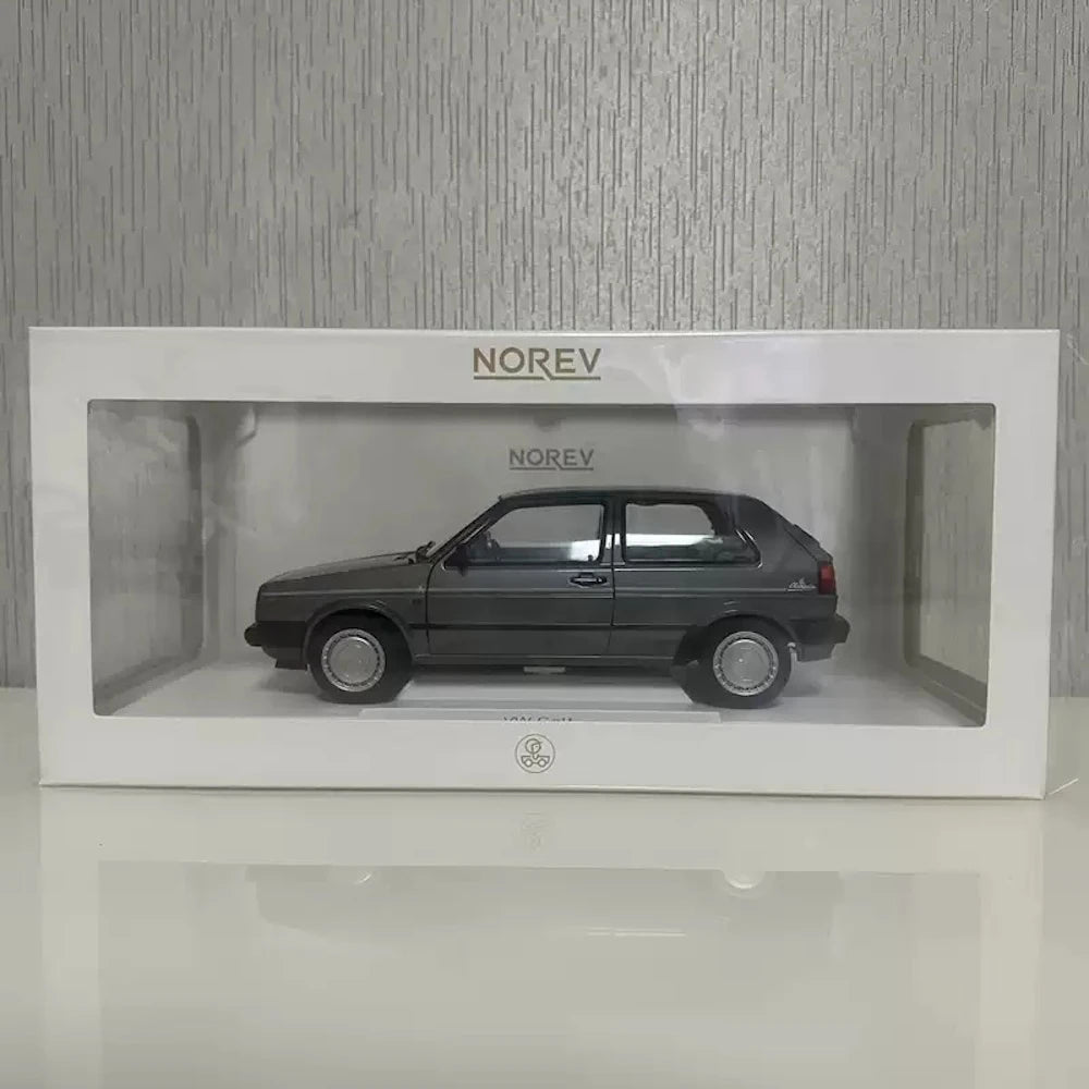 [Norev] 1:18 Volkswagen 1983 Golf GTI Champion Black Model Car Resin