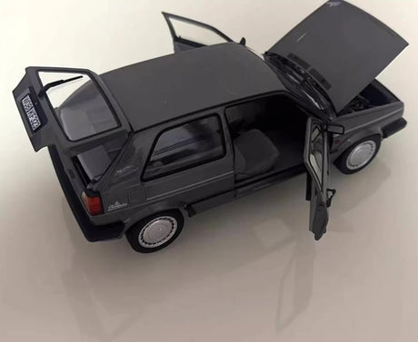 [Norev] 1:18 Volkswagen 1983 Golf GTI Champion Black Model Car Resin