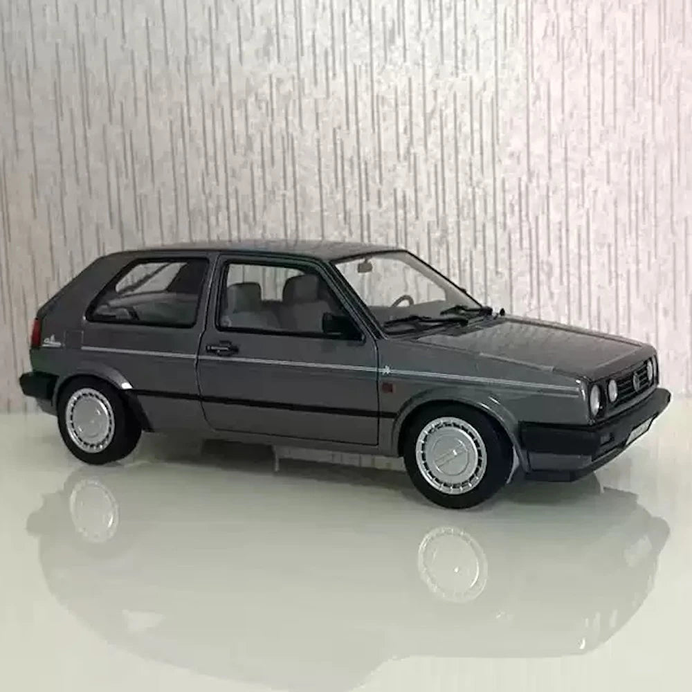 [Norev] 1:18 Volkswagen 1983 Golf GTI Champion Black Model Car Resin