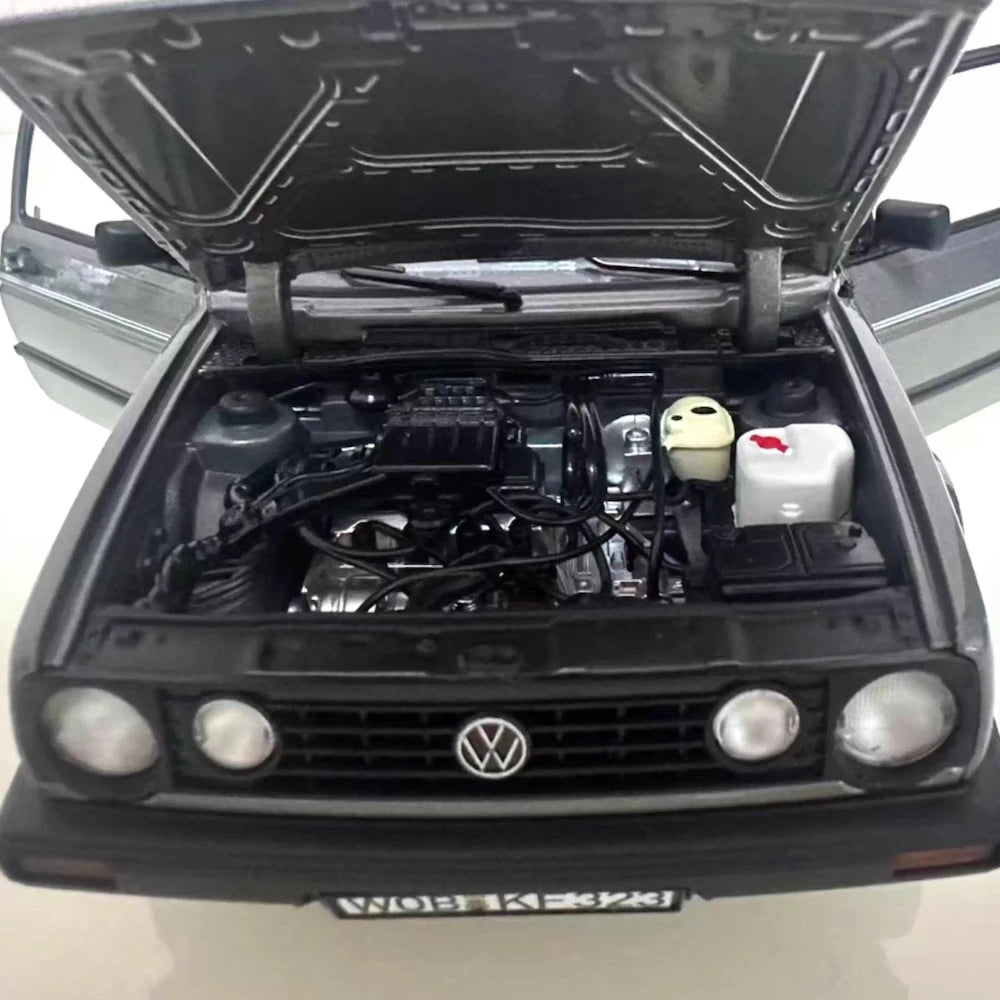 [Norev] 1:18 Volkswagen 1983 Golf GTI Champion Black Model Car Resin