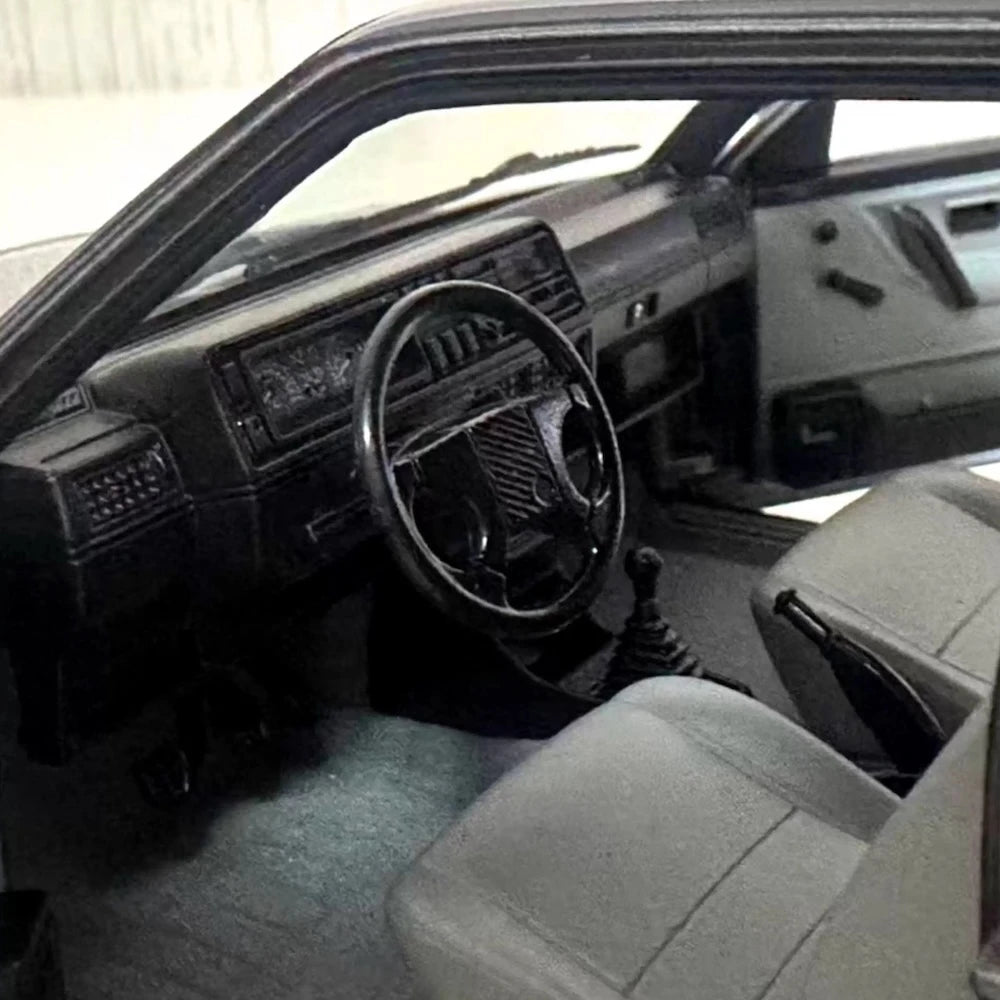 [Norev] 1:18 Volkswagen 1983 Golf GTI Champion Black Model Car Resin