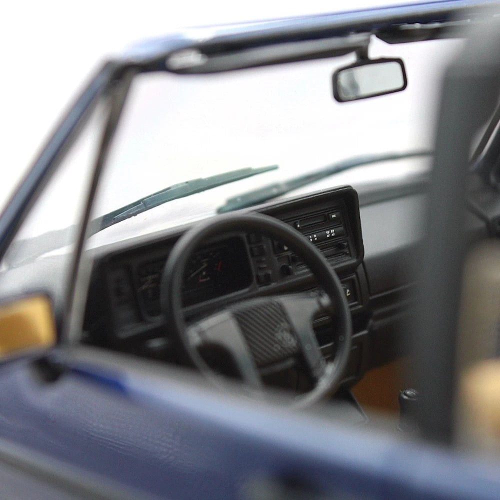 [Norev] 1:18 Volkswagen 1983 Golf MK1 Cabriolet Blue Model Car Resin