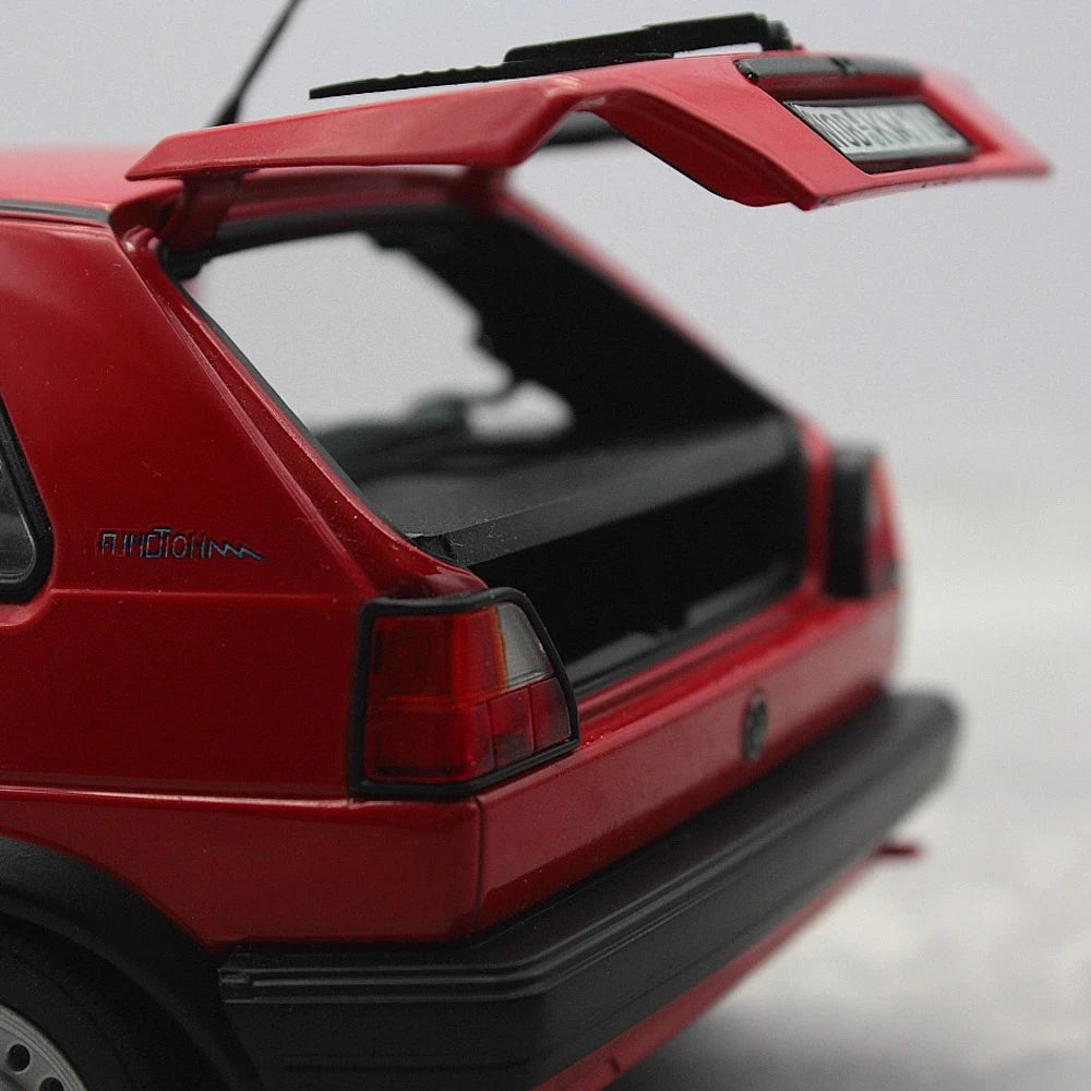 [Norev] 1:18 Volkswagen 1984 Golf CL Red Model Car Resin