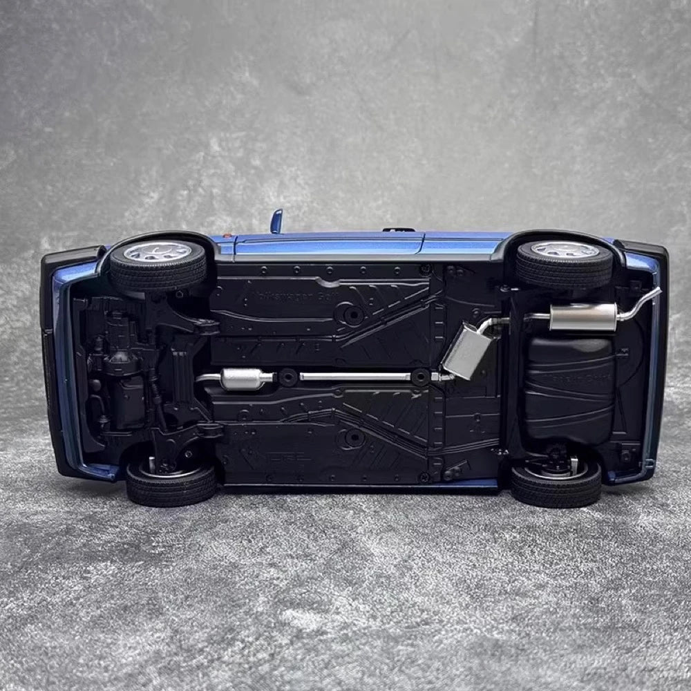 [Norev] 1:18 Volkswagen 1988 Golf Blue Model Car Resin