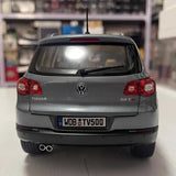 [Norev] 1:18 Volkswagen 2008 Tiguan grigio modellino di auto resina