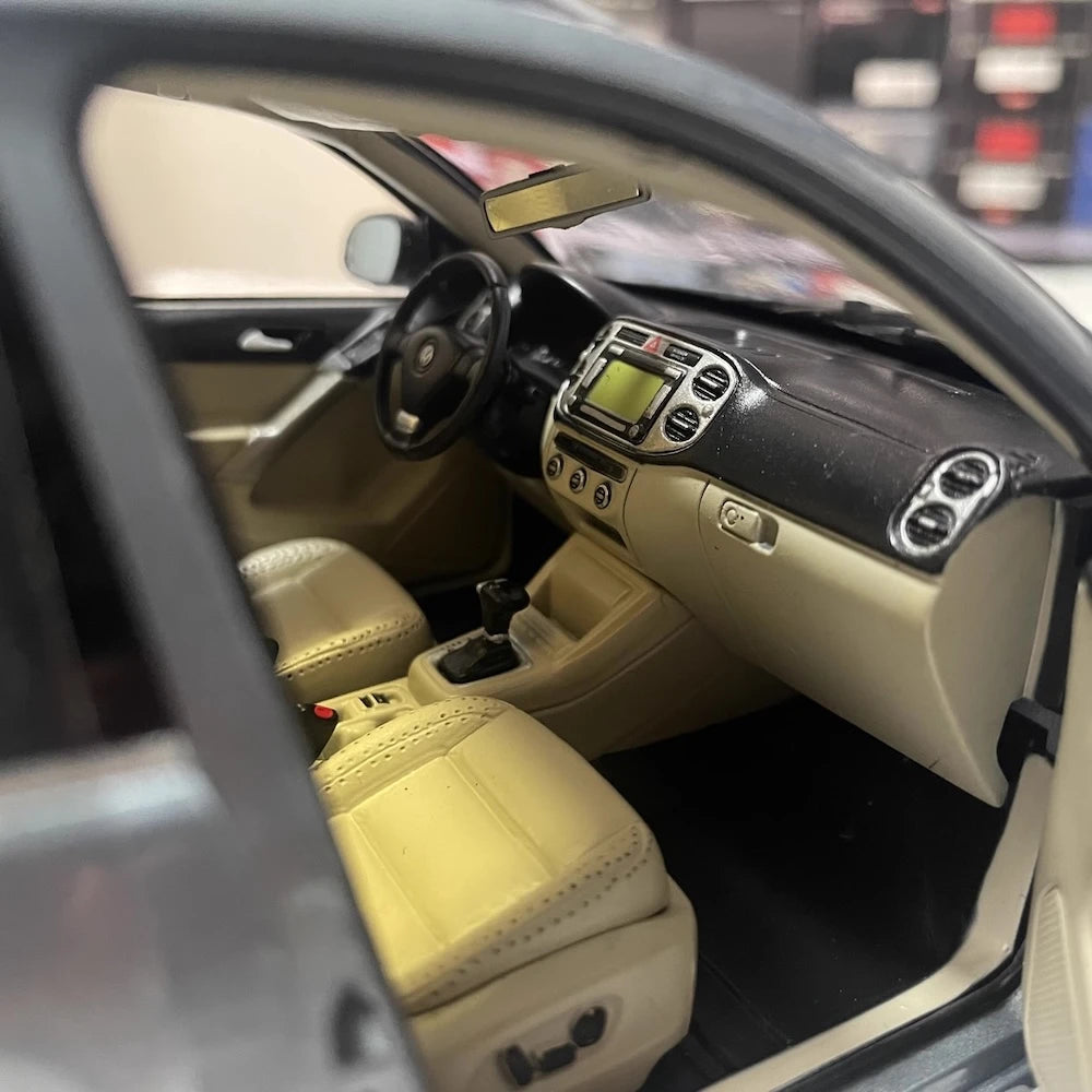 [Norev] 1:18 Volkswagen 2008 Tiguan grigio modellino di auto resina