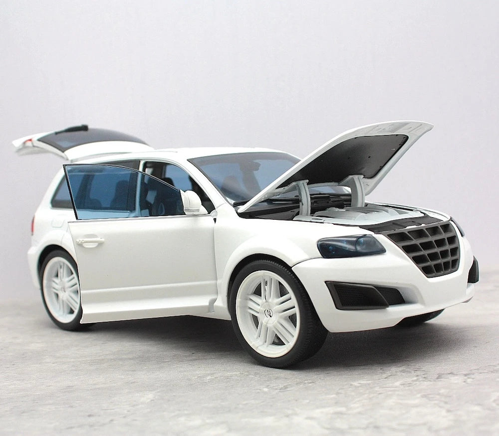 [Norev] 1:18 Volkswagen 2008 Touareg P24 Parotech White Model Car Resin