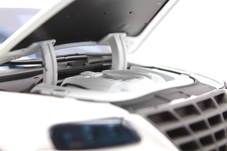 [Norev] 1:18 Volkswagen 2008 Touareg P24 Parotech White Model Car Resin