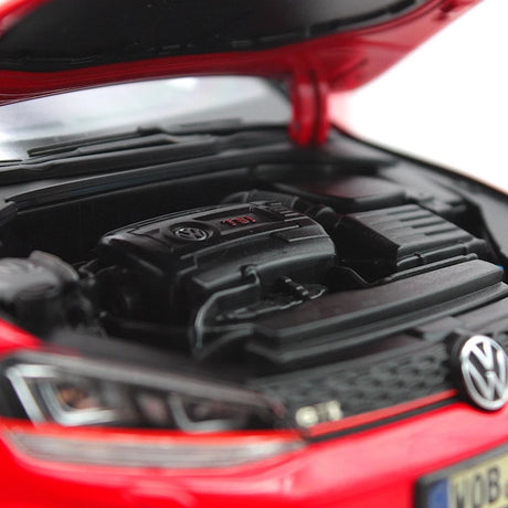 [Norev] 1:18 Volkswagen 2013 Golf GTI MK7 Red Model Car Resin