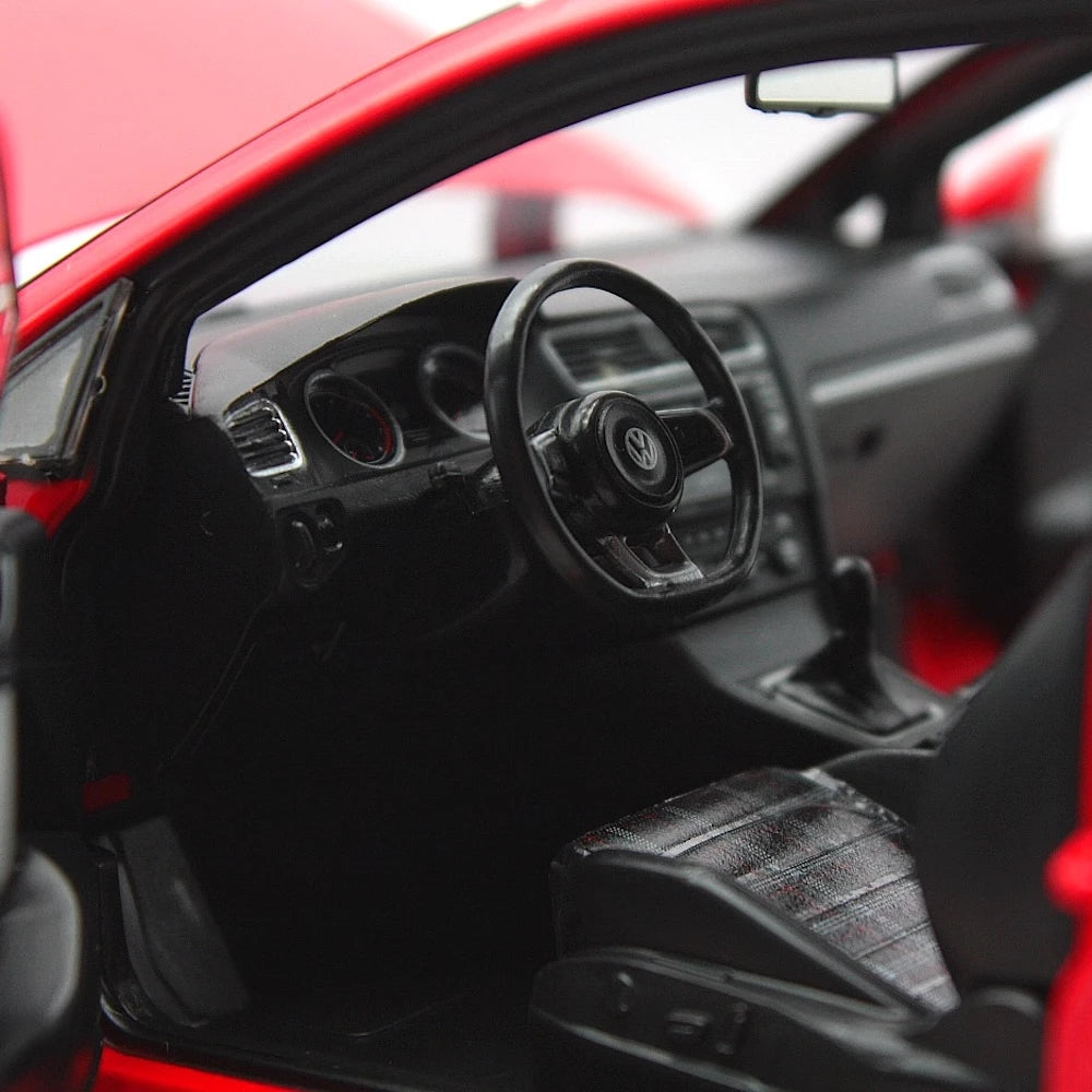 [Norev] 1:18 Volkswagen 2013 Golf GTI MK7 Red Model Car Resin