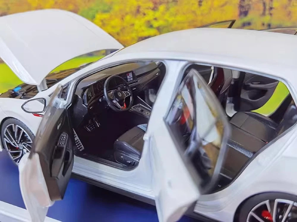 [Norev] 1:18 Volkswagen 2020 Golf GTI White Model Car Resin